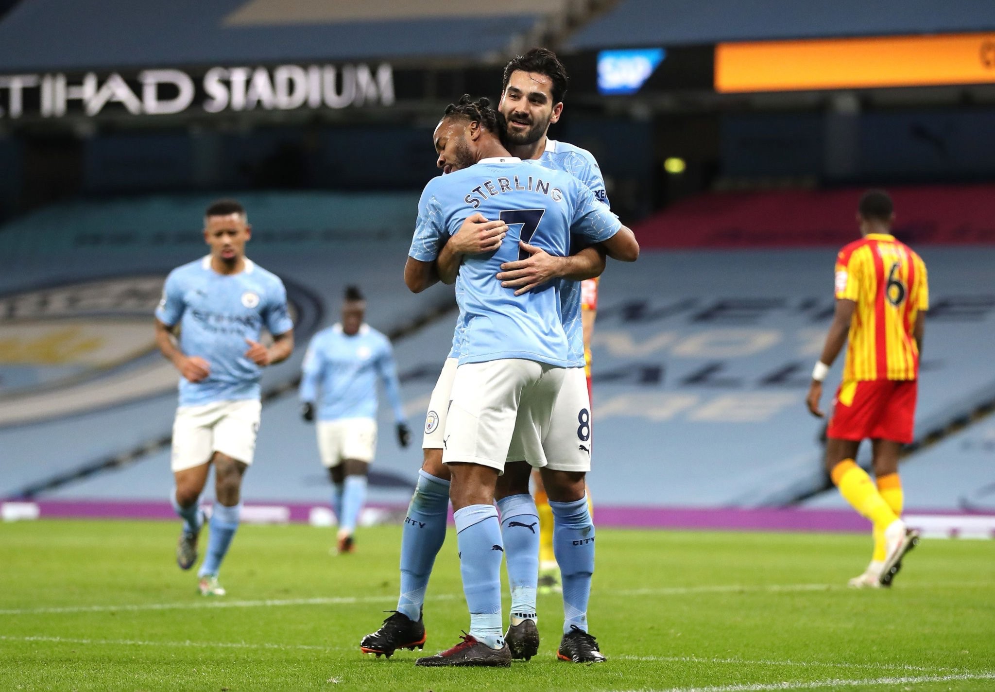 在足球中的 在足球中的