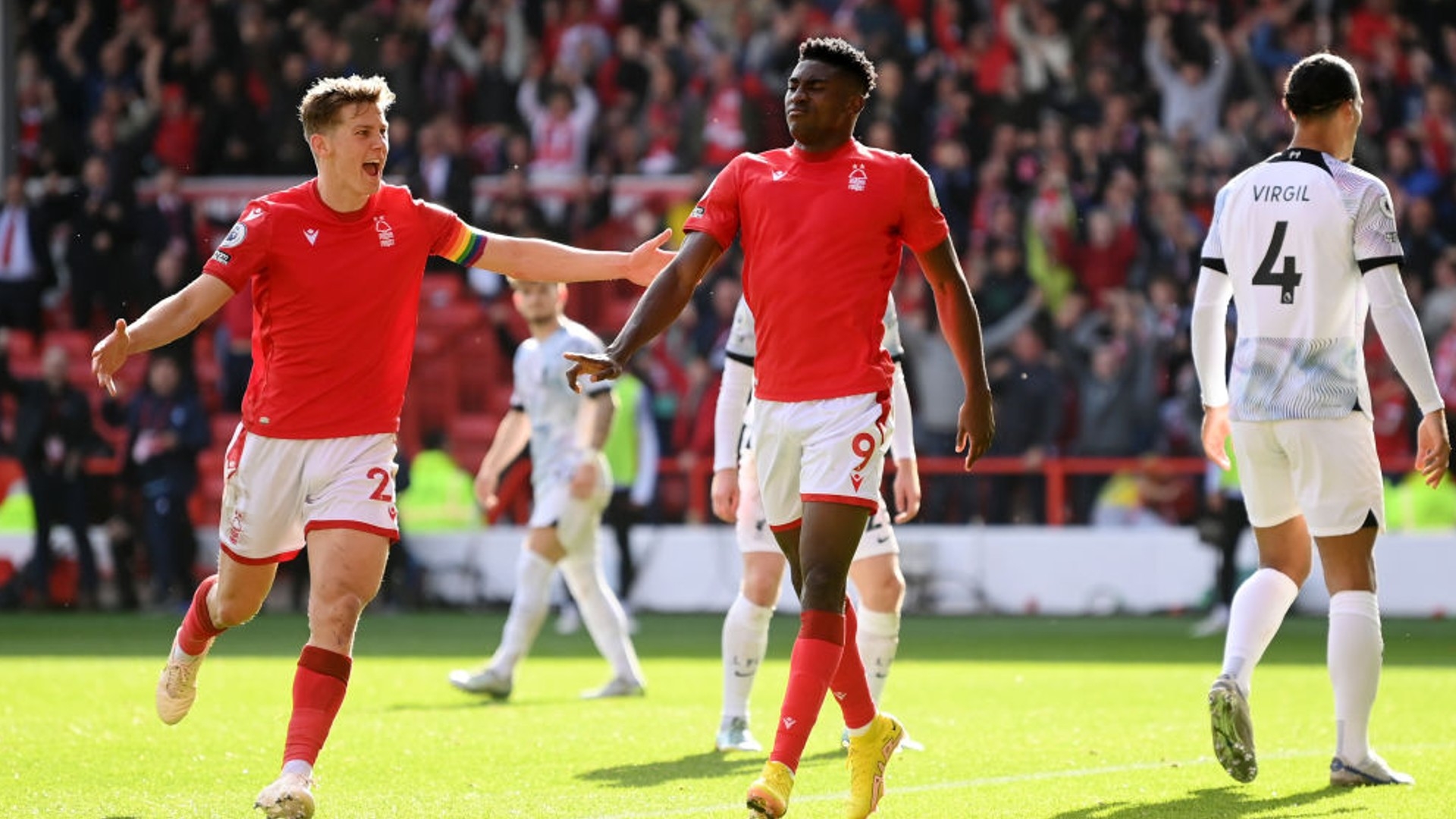 两队在常规 两队在常规