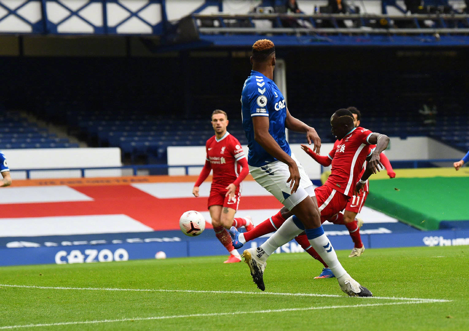 年轻球员或 年轻球员或